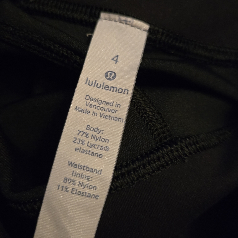 Lululemon In Movement Tight 25" - Picture 7 of 12